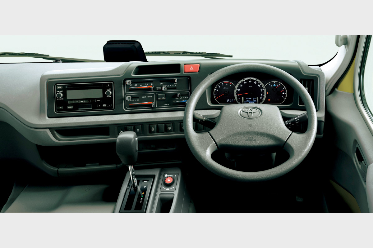 コースター | 価格・グレード | すべての人に移動の自由と楽しさを