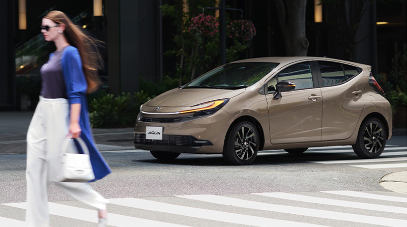 アクアが鹿児島トヨタよりデビュー | すべての人に移動の自由と楽しさ